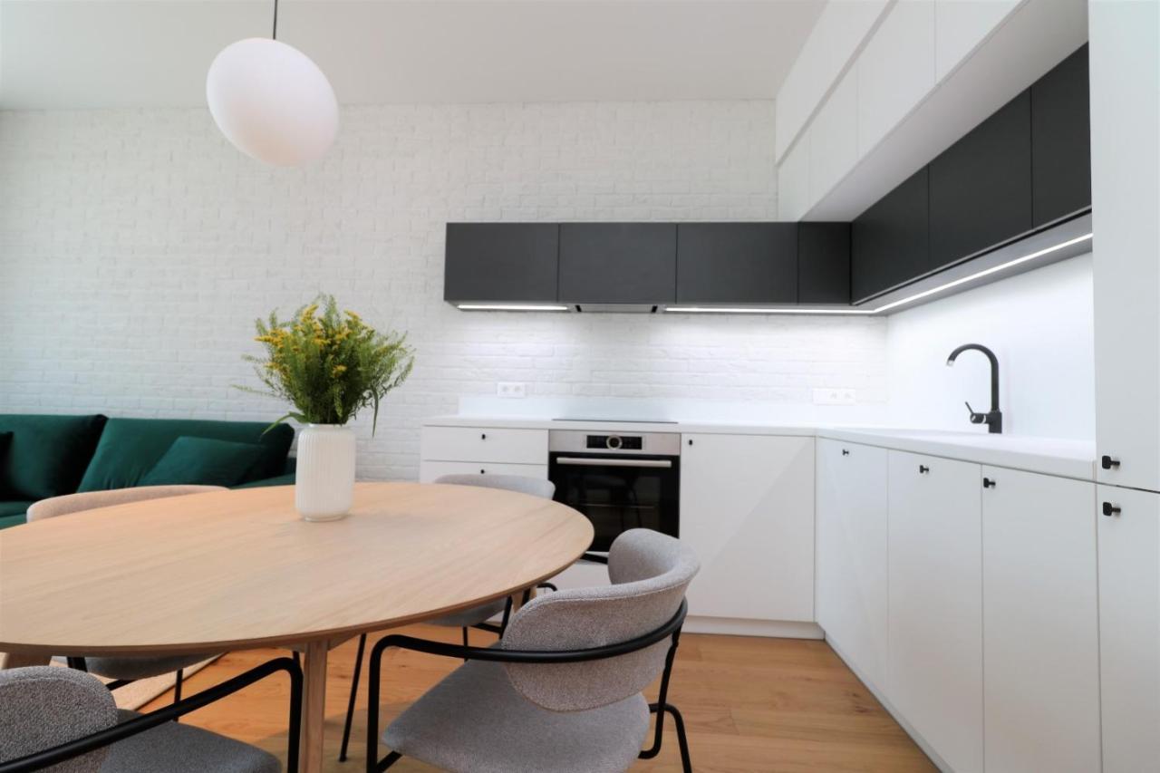 Sky Park New 1-Bedroom Apartment Bratislava Eksteriør billede